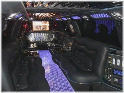 Stretch SUV - Lincoln Navigator