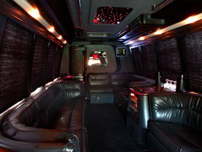 Mini-Bus - Limo / Party Style 