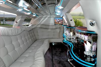 Stretch Limo - Lincoln Town Car