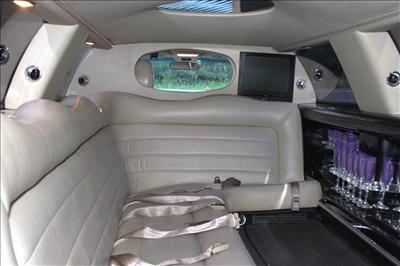 Stretch Limo - Lincoln Town Car