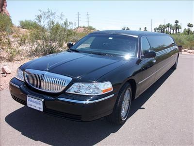 Stretch Limo - Lincoln Town Car
