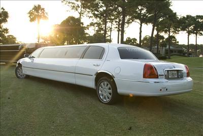 Stretch Limo - Lincoln Town Car