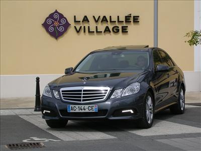 Luxury Sedan - Mercedes Benz E-Class