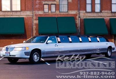 Stretch Limo - Lincoln Town Car