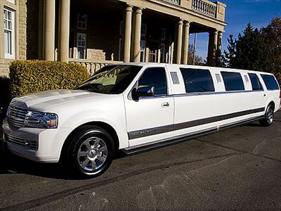 Stretch SUV - Lincoln Navigator