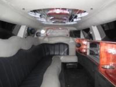 Stretch Limo - Chrysler 300