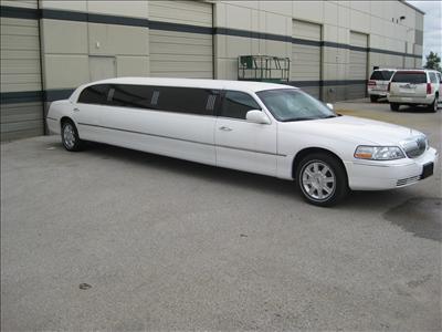 Stretch Limo - Lincoln Town Car