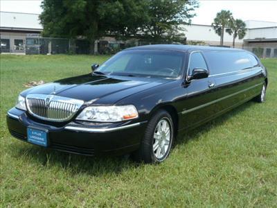 Stretch Limo - Lincoln Town Car
