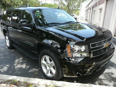 SUV - Chevrolet Suburban