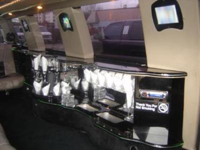 Stretch SUV - Lincoln Navigator