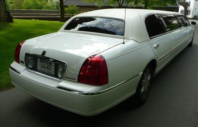 Stretch Limo - Lincoln Town Car