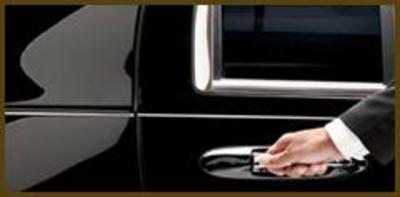 Sedan - Lincoln Town Car