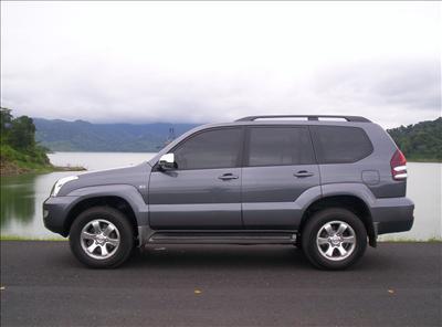 SUV - Toyota Land Cruiser