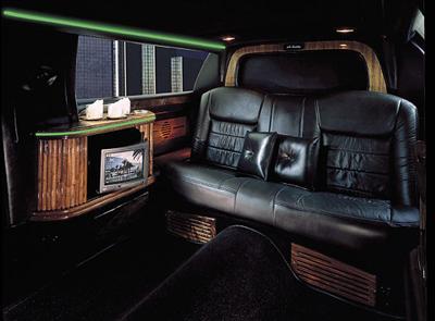 Stretch Limo - Lincoln Town Car
