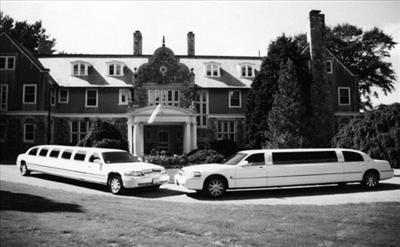 Stretch Limo - Lincoln Town Car
