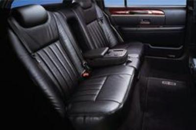 Sedan - Lincoln MKT