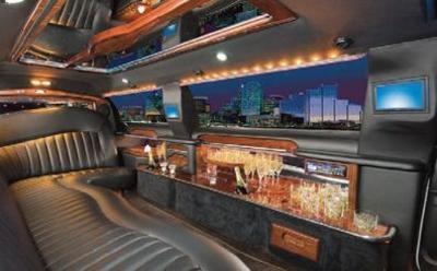 Stretch Limo - Lincoln Town Car