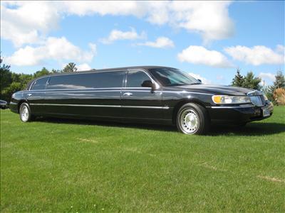 Stretch Limo - Lincoln Town Car