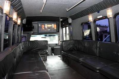 Mini-Bus - Limo / Party Style 