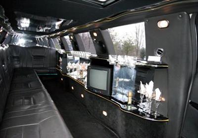 Stretch Limo - Lincoln Town Car