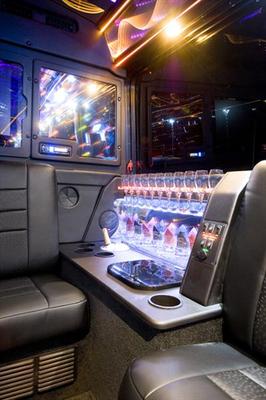 Mini-Bus - Limo / Party Style 