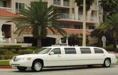 Stretch Limo - Lincoln Town Car