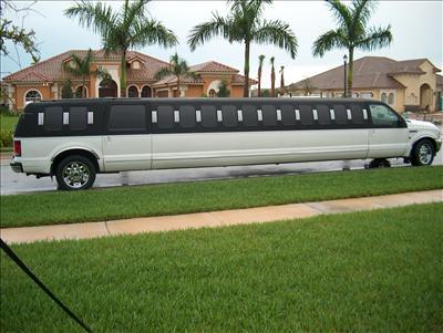 Stretch SUV - Ford Excursion