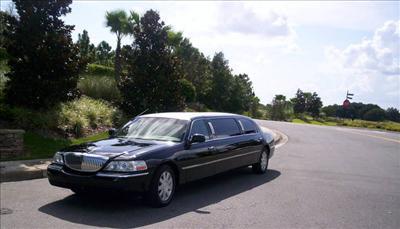 Stretch Limo - Lincoln Town Car