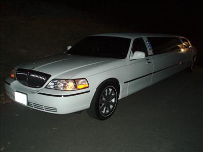 Stretch Limo - Lincoln Town Car