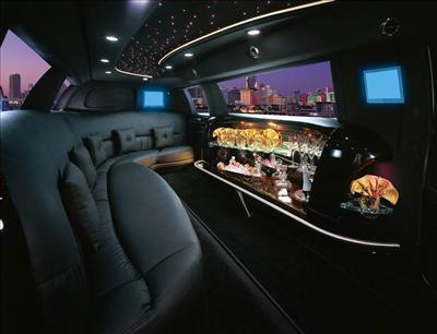 Stretch Limo - Lincoln Town Car