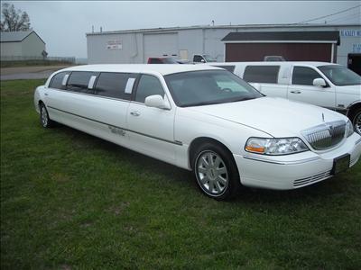 Stretch Limo - Lincoln Town Car