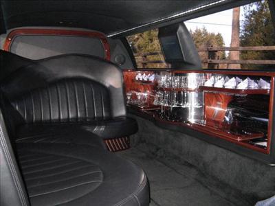 Stretch Limo - Lincoln Town Car