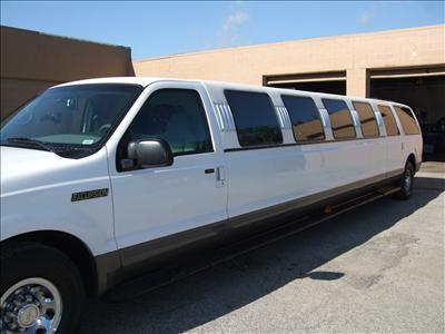 Stretch SUV - Ford Excursion