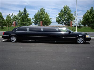 Stretch Limo - Lincoln Town Car