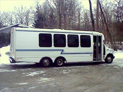Mini-Bus - Limo / Party Style 