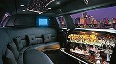 Stretch Limo - Lincoln Town Car