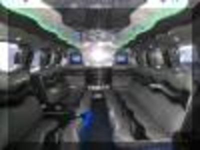Stretch SUV - Hummer H2