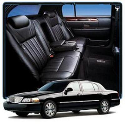 Sedan - Lincoln Town Car L