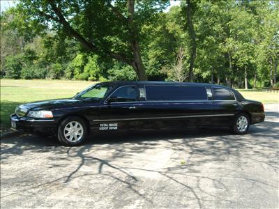 Stretch Limo - Lincoln Town Car