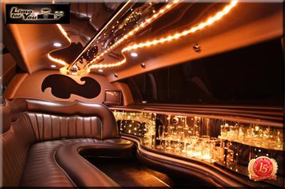 Stretch Limo - Lincoln Town Car