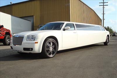 Stretch Limo - Chrysler 300
