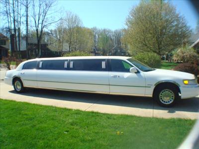 Stretch Limo - Lincoln Town Car