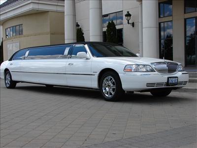 Stretch Limo - Lincoln Town Car