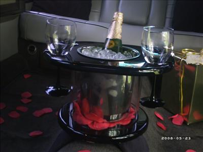 Stretch Limo - Lincoln Town Car