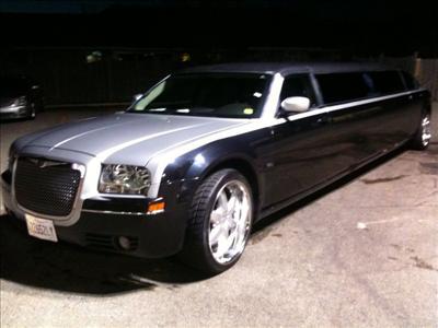 Stretch Limo - Chrysler 300