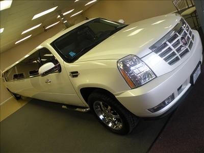Stretch SUV - Cadillac Escalade