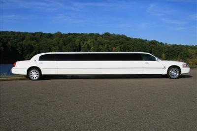 Stretch Limo - Lincoln Town Car