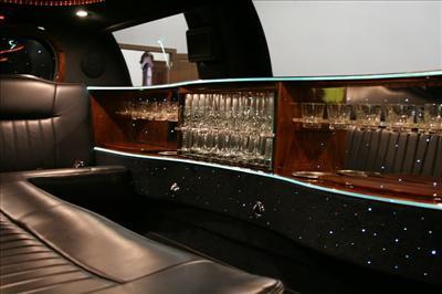 Stretch Limo - Lincoln Town Car