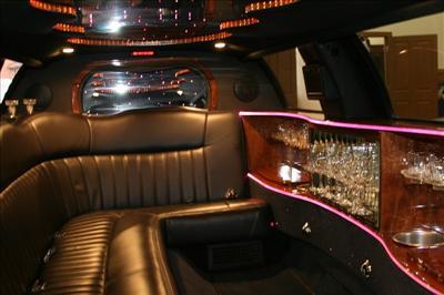 Stretch Limo - Lincoln Town Car