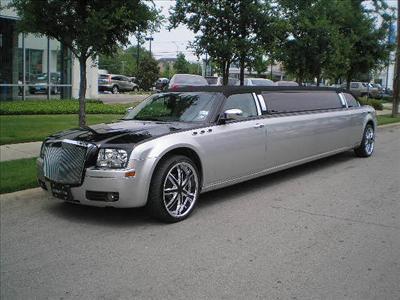 Stretch Limo - Chrysler 300